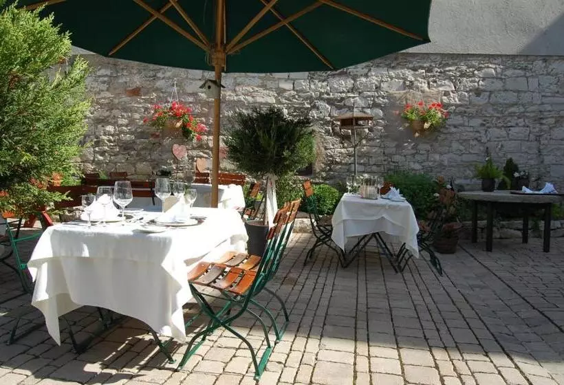 スタンダードルーム, Metzgerei Gasthof Romantik Hotel Der Millipp