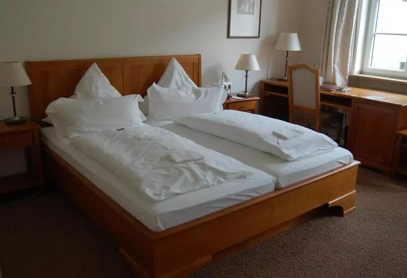 スタンダードルーム, Metzgerei Gasthof Romantik Hotel Der Millipp