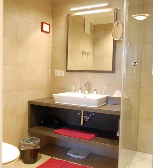 Номер Стандарт с Балконом, Metzgerei Gasthof Romantik Hotel Der Millipp