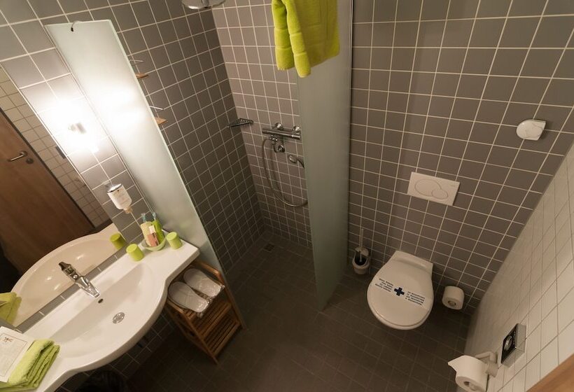 家庭间, Park Hotel Leimen