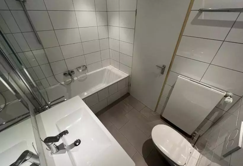 اتاق استاندارد سه نفره, Gasthof Postbräu Dingolfing