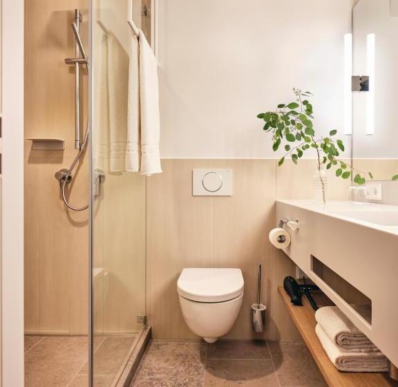 싱글 디럭스 룸, Zur Post