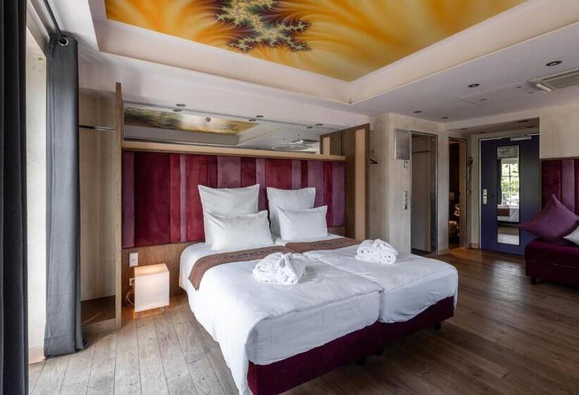 Семейный Номер, Wirtshaus & Hotel Landsknecht