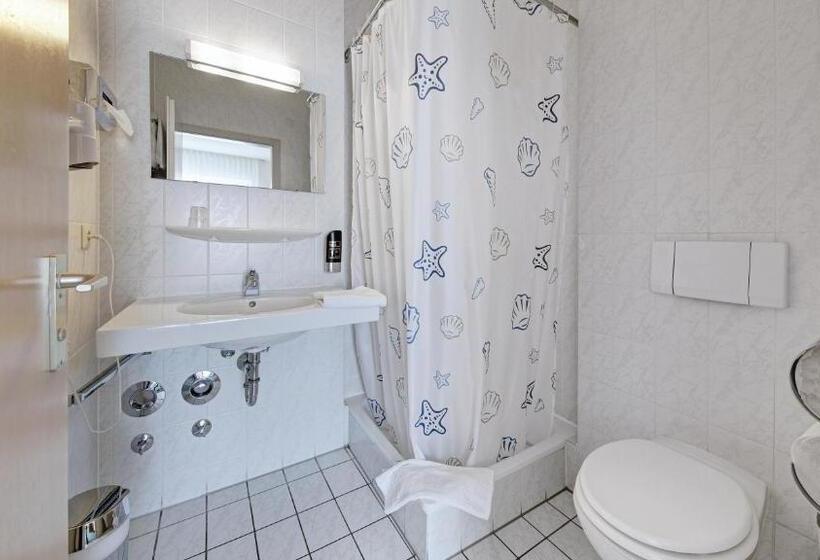 Номер Стандарт, Airport Hotel Stetten