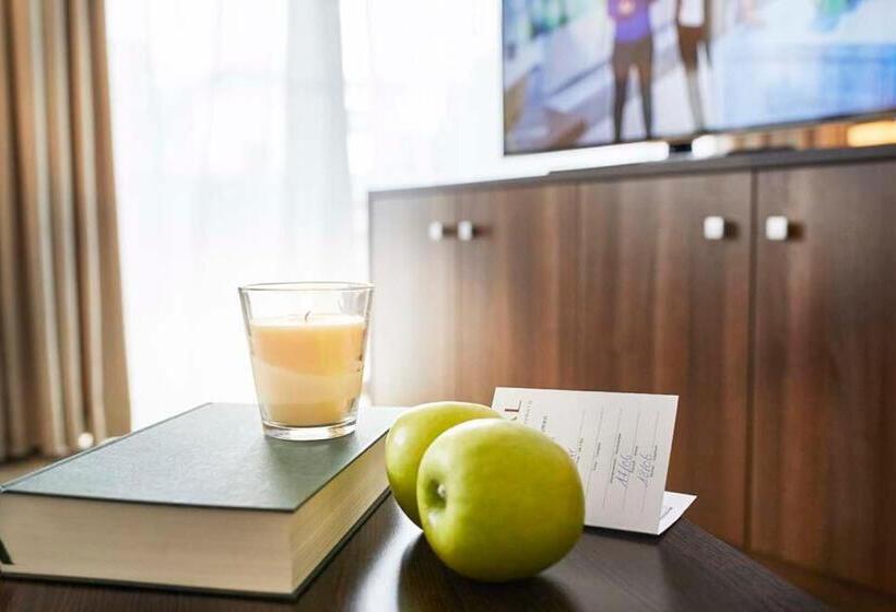 جناح جونيور, Avital Resort