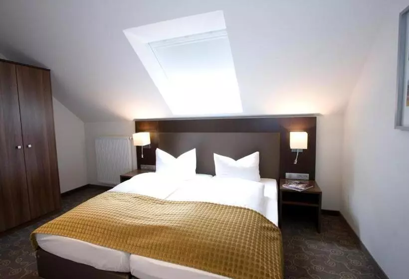 スイート, Avital Resort