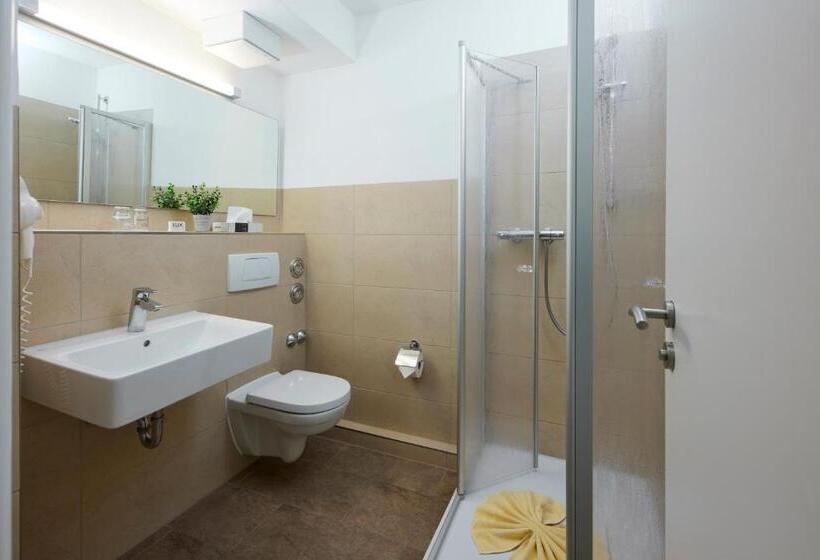 شقة غرفة واحدة, Avital Resort