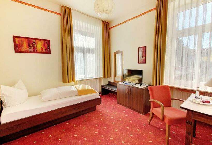 Quarto standart individual, Fidelitas