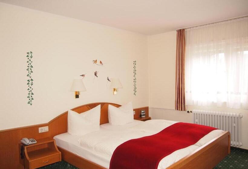 Quarto Triplo Standart, Fidelitas