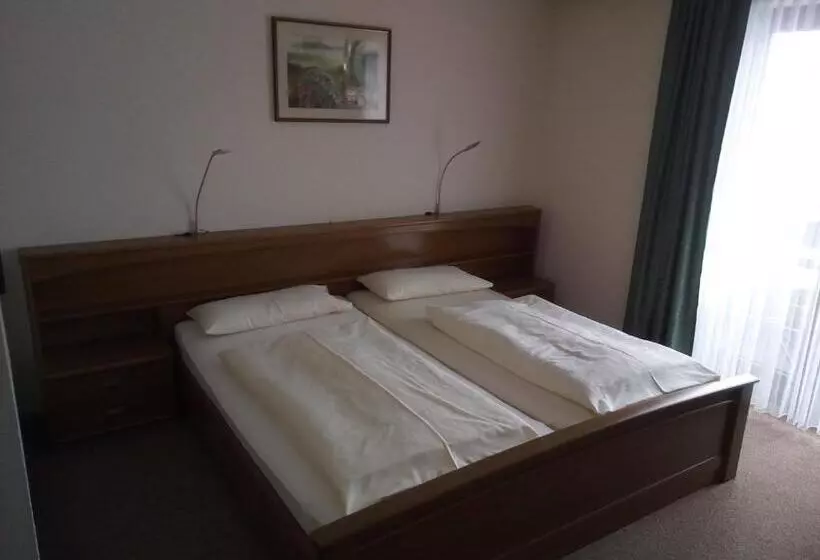 Camera Standard, Pension Haus Inge