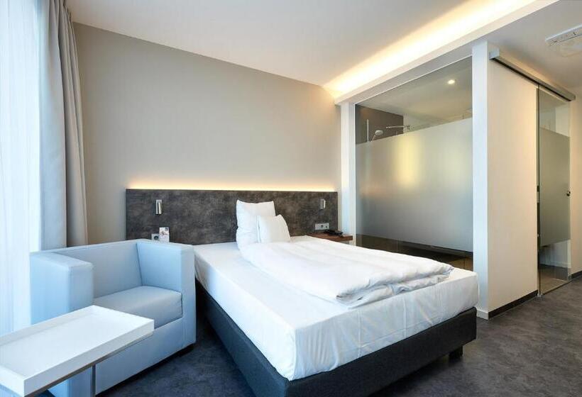 발코니 스탠다드 싱글 룸, Fairotel