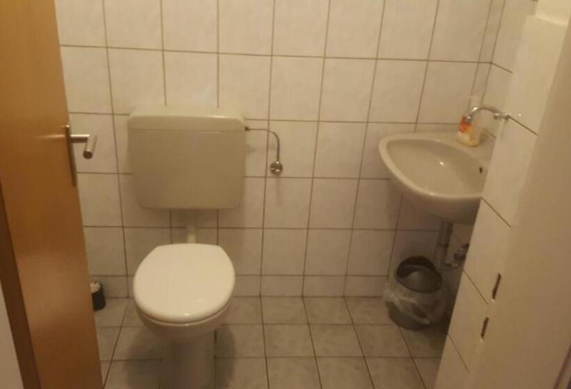 Номер Стандарт Совместная Ванная, Gz Hostel Bonn