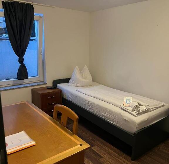 标准单人间共用浴室, Gz Hostel Bonn