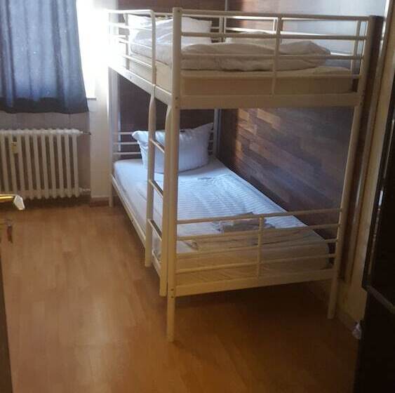 带共用浴室的标准房间, Gz Hostel Bonn