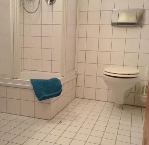 חדר סטנדרט, Am Bergl