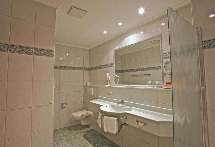 Апартаменты 1 Спальня, Am Schloßberg