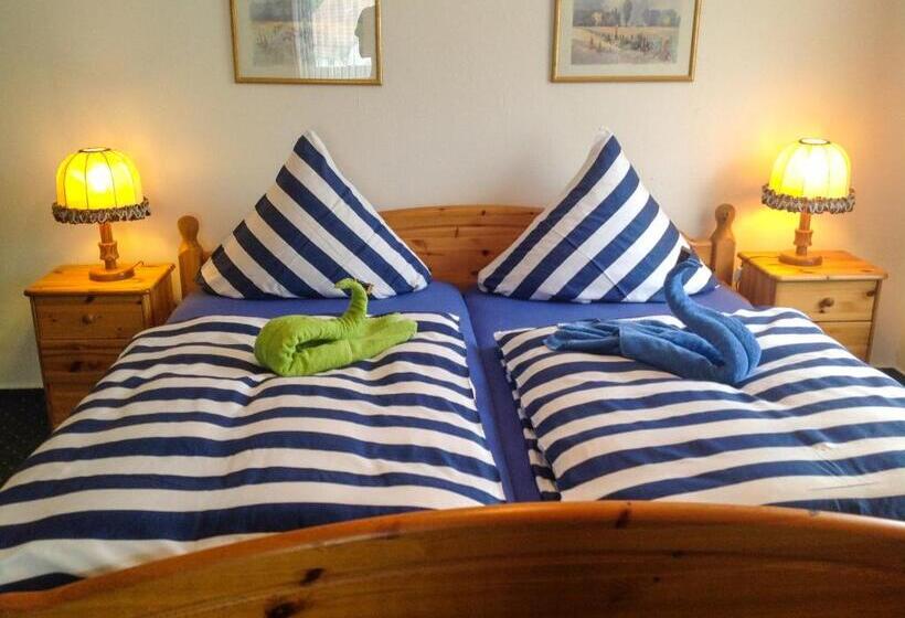 스탠다드 룸, An Der Uffe