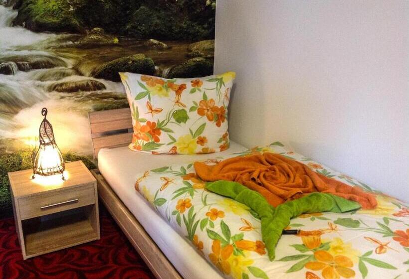 스탠다드 룸, An Der Uffe