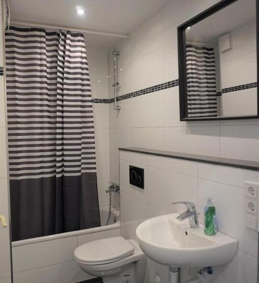 חדר סטנדרט, Artus