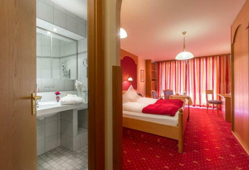 Номер Стандарт с Балконом, Astoria Alexandra Krämer Ek