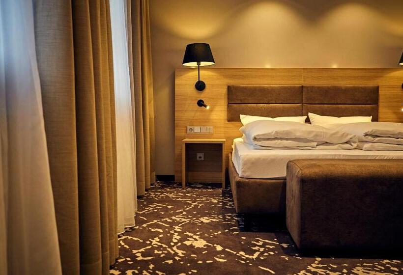 اتاق استاندارد سه نفره, Bed&breakfast Erber