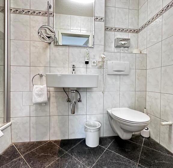 Quarto Estandar, Bilger Eck