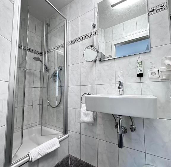 Quarto Estandar, Bilger Eck