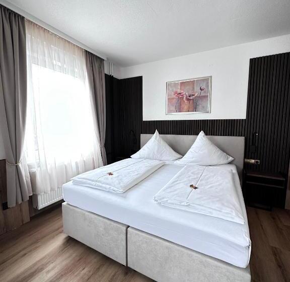 Quarto Estandar, Bilger Eck