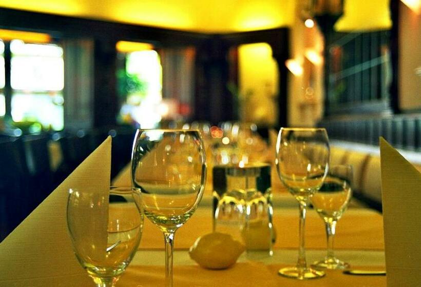 스탠다드 룸, Fürstenberg