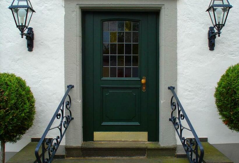 스탠다드 룸, Fürstenberg