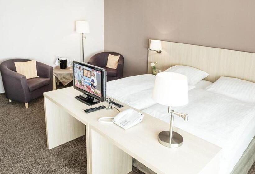 舒适型房间, Hilling