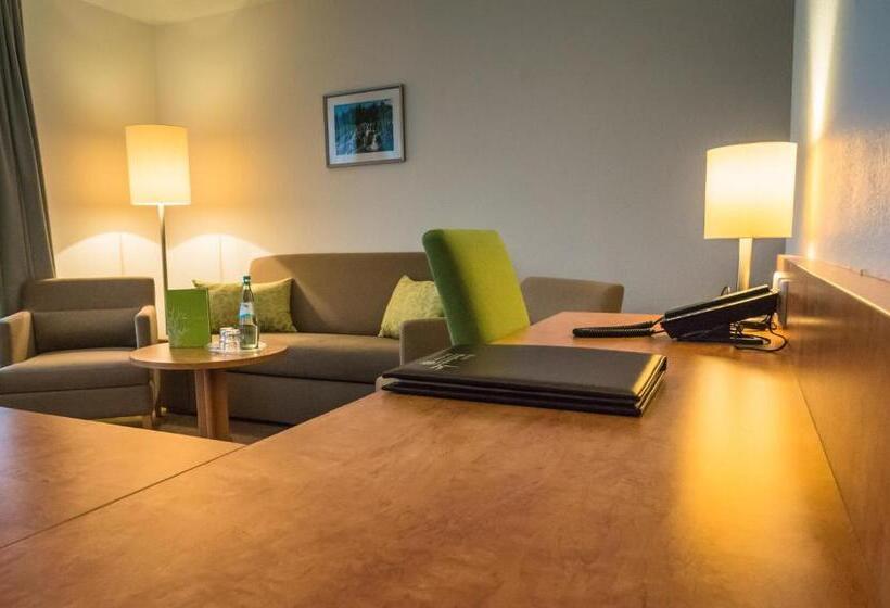 سوییت جونیور, Mingarden