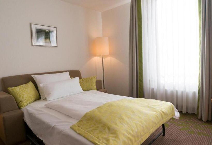 Трехместный Номер Deluxe, Mingarden