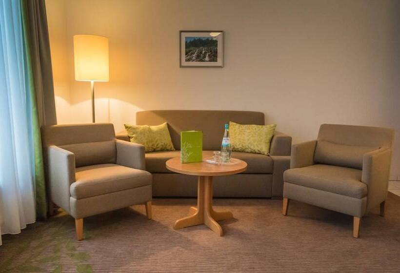 سوییت جونیور, Mingarden