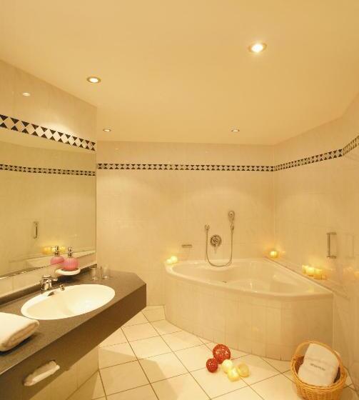 Номер Deluxe, Neue Post