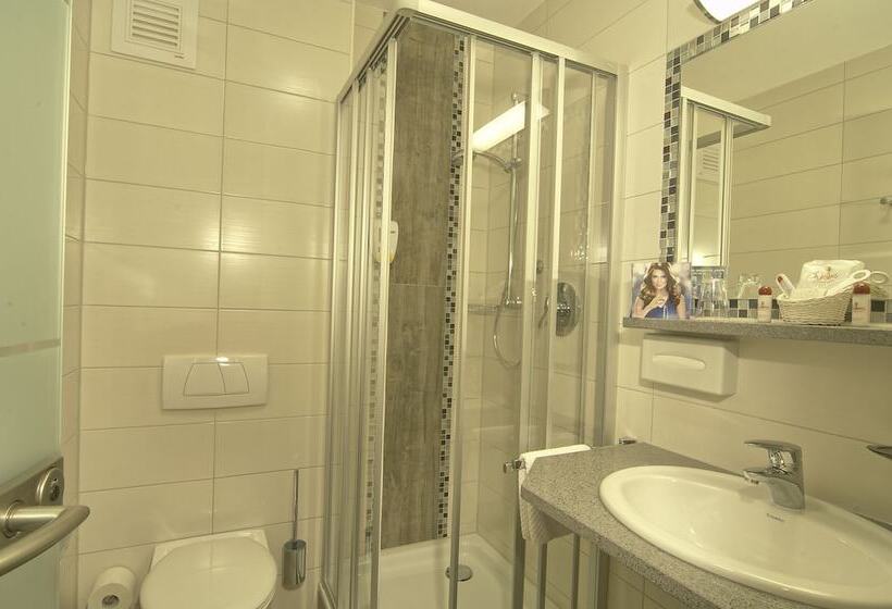 غرفة كومفورت, Neuhausl Superior