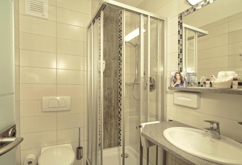 غرفة قياسية, Neuhausl Superior