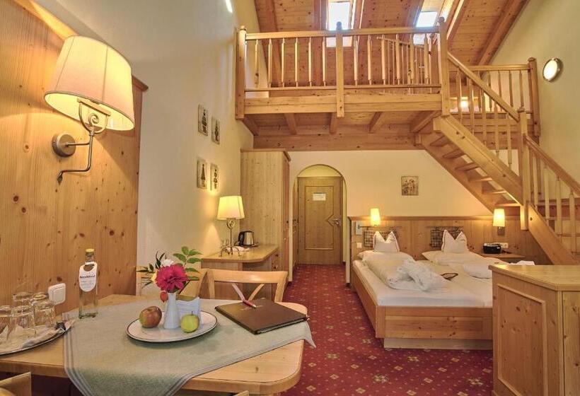 جناح عائلي, Neuhausl Superior