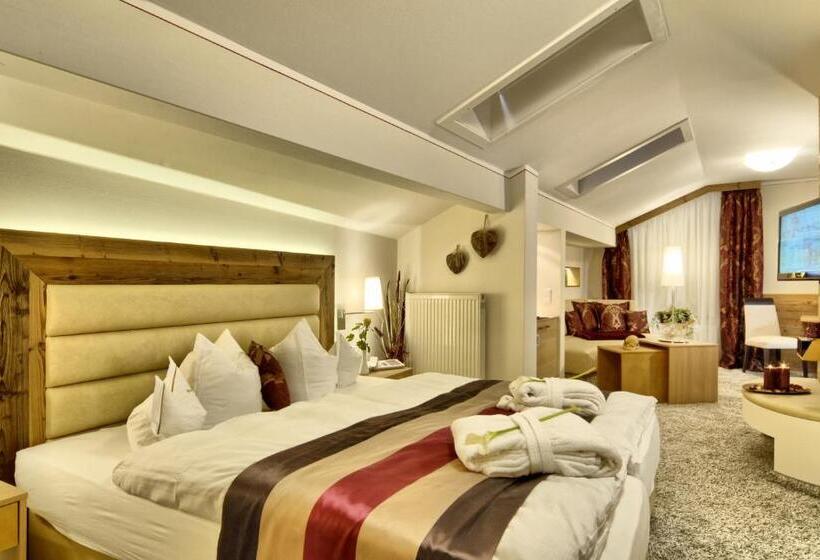 جناح سوبيريور, Neuhausl Superior