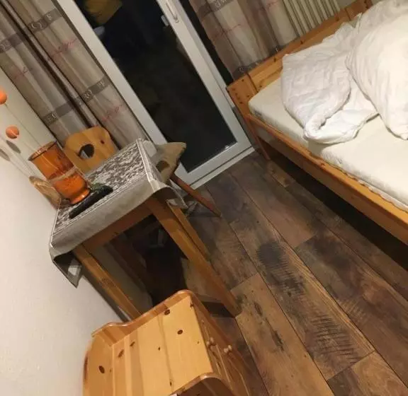 バルコニー付きシングルスタンダードルーム, Pension Bergseeblick