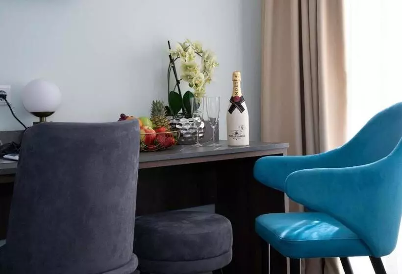 اتاق استاندارد, & Restaurant Knote