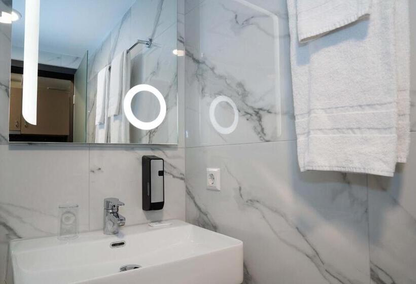 스탠다드 룸, & Restaurant Knote