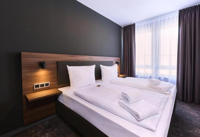 Номер Deluxe, Rhonkitz