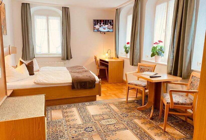 标准间, Rotgiesserhaus