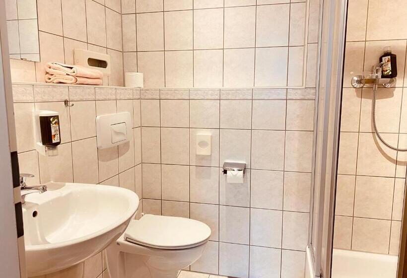 标准间, Rotgiesserhaus