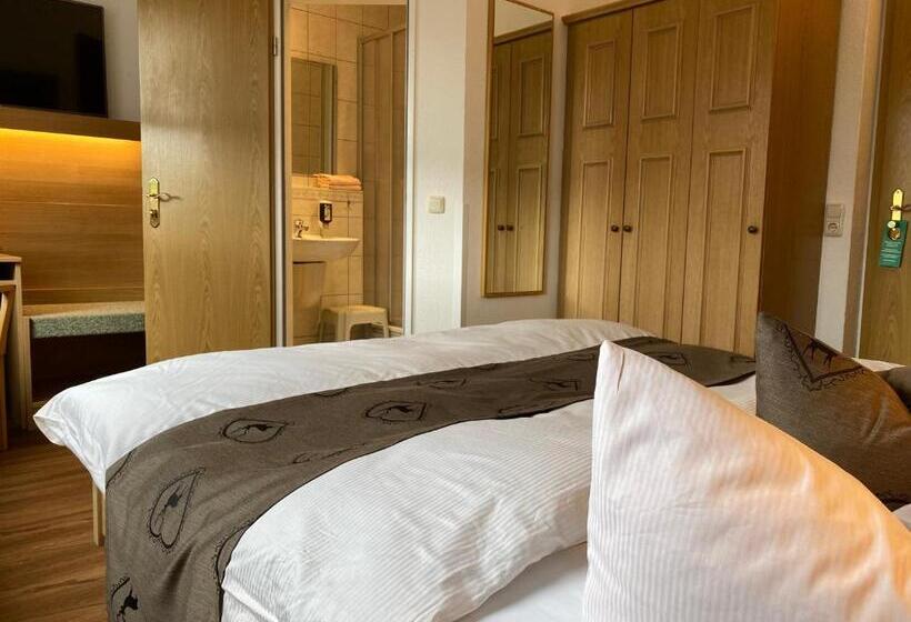 标准间, Rotgiesserhaus