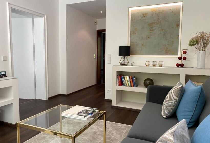 스탠다드 룸, Schlossberg