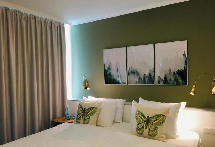 스탠다드 룸, Schlossberg