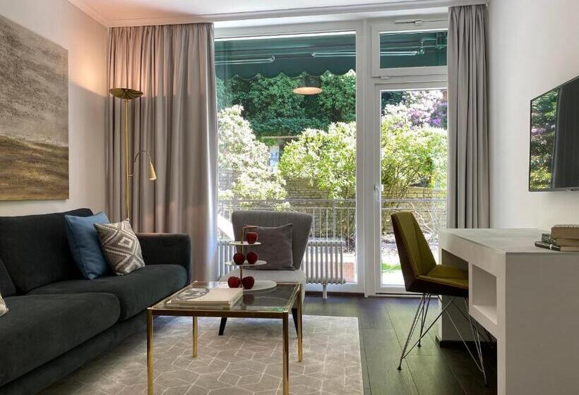 스탠다드 룸, Schlossberg