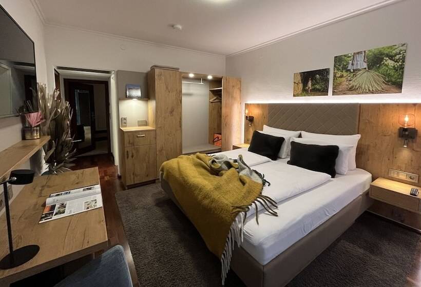 스탠다드 룸, Schlossberg